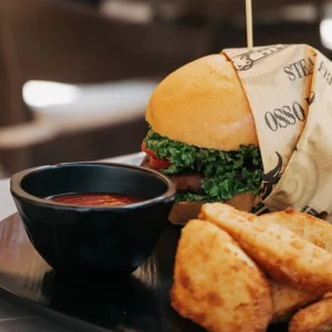 Classic Burger </br> برگر کلاسیک