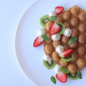وافل میوه‌ای
